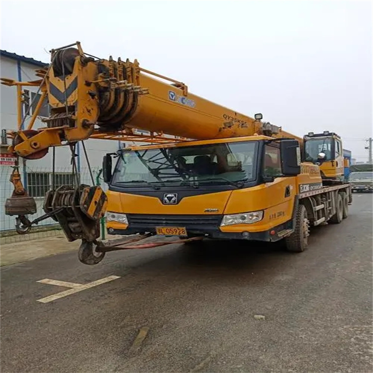 华容吊车出租保险：全面覆盖，安全无忧