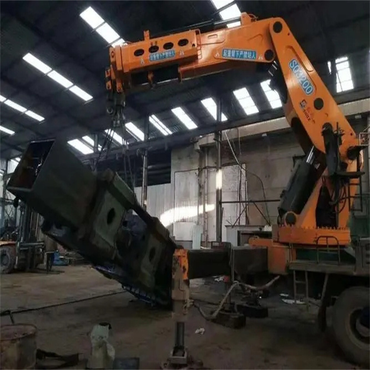 华容200吨折臂吊出租